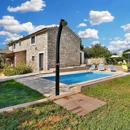 Casa Isabella بيت للعطل