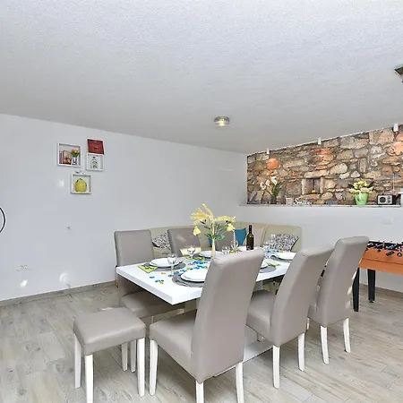 Casa Isabella بيت للعطل *